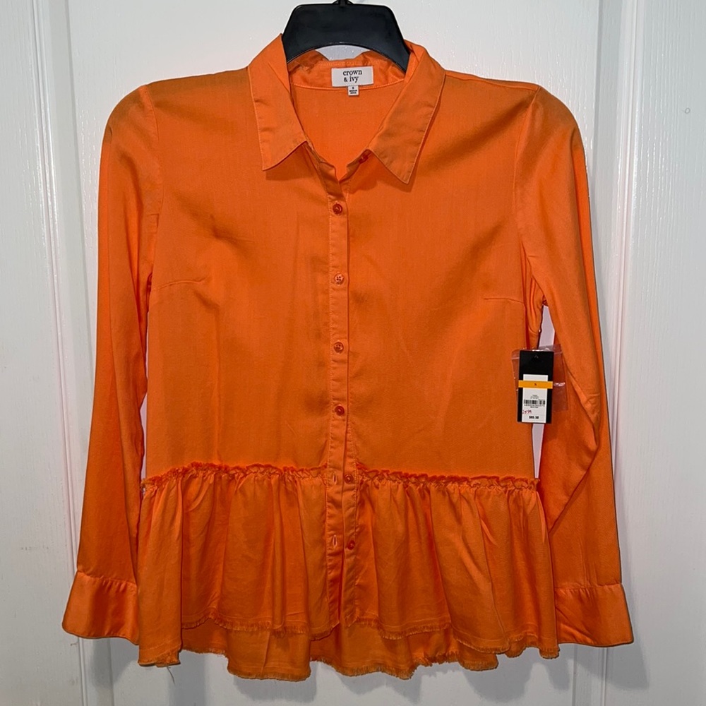 NWT Crown & Ivy button down. Fringed hem. Size Small. Color: Tangerine orange.